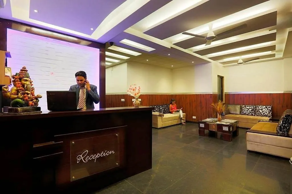 Hotel Ivy Plaza Near Igi Airport New Delhi 4*,  India